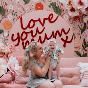 Meet your Posher, Caroline